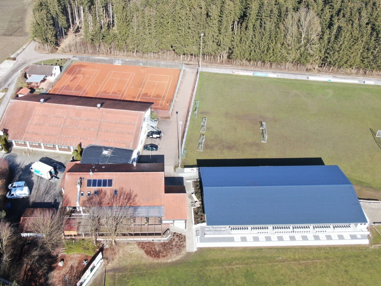 Fussballplatz mieten Oberweikertshofen