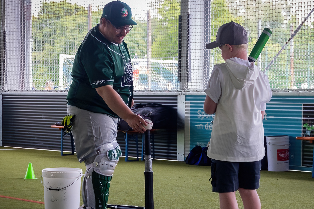 Baseball in der McArena Freilufthalle