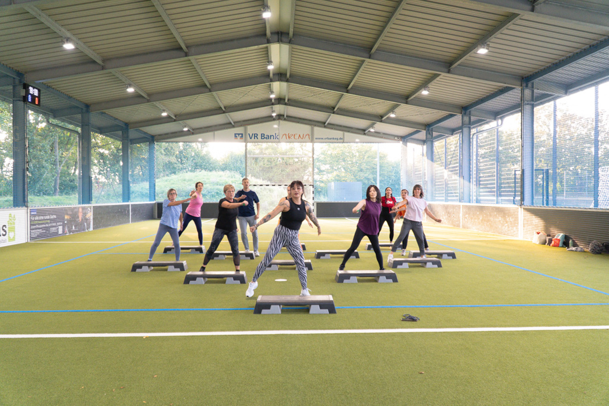 Bodypump in einer McArena Freilufthalle