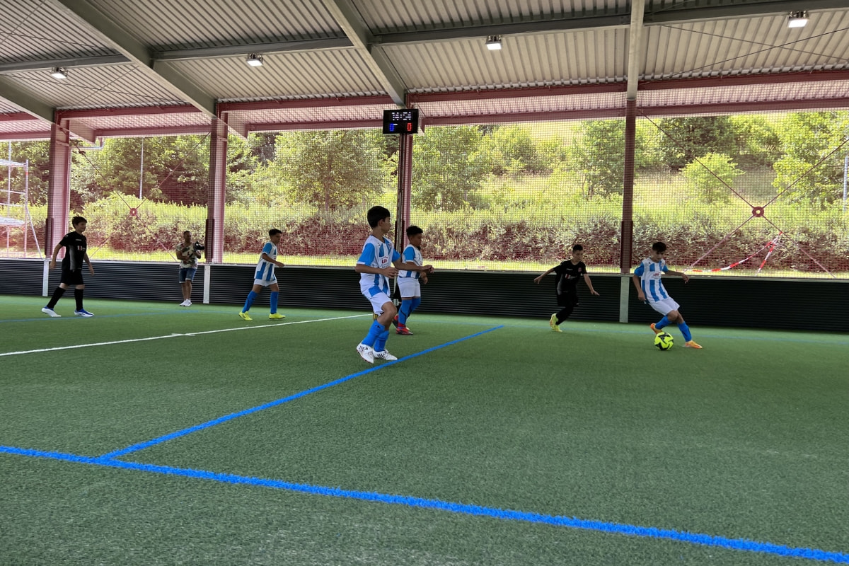 Bild der Freilufthalle Albstadt mit Kinderfussball