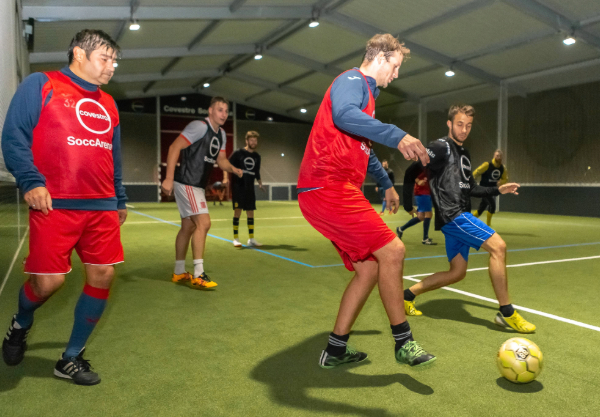 Fußball spielen als Betriebssport in der McArena