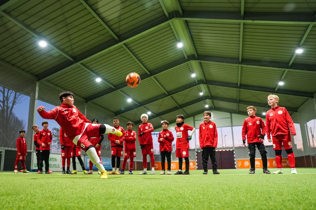 McArena Stuttgart Soccerhalle-Fussballplatz-Indoor Soccer Kindergeburtstag-20